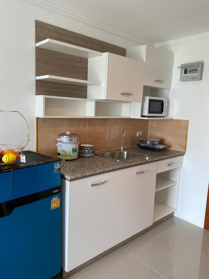 Trio Gems Condo, Pattaya Thailand ジョムティエンビーチ エクステリア 写真