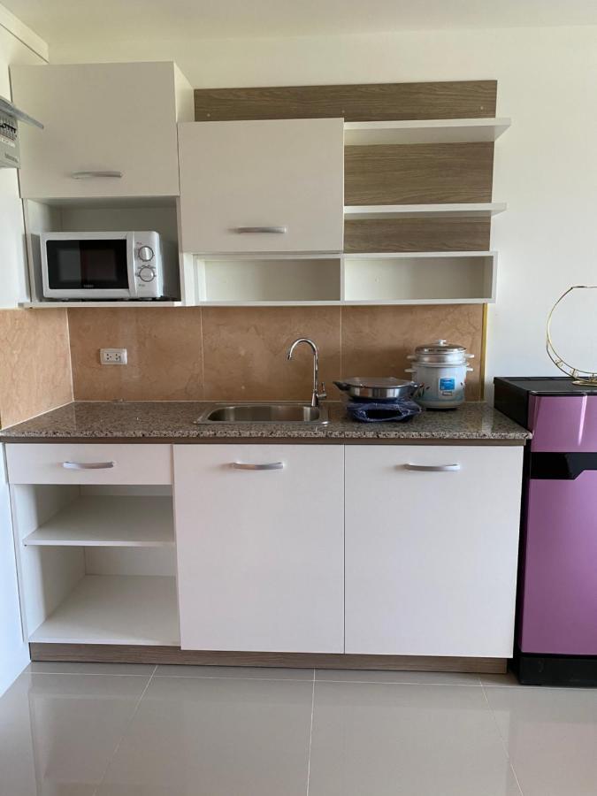 Trio Gems Condo, Pattaya Thailand ジョムティエンビーチ エクステリア 写真