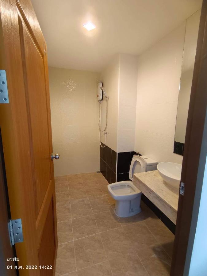 Trio Gems Condo, Pattaya Thailand ジョムティエンビーチ エクステリア 写真