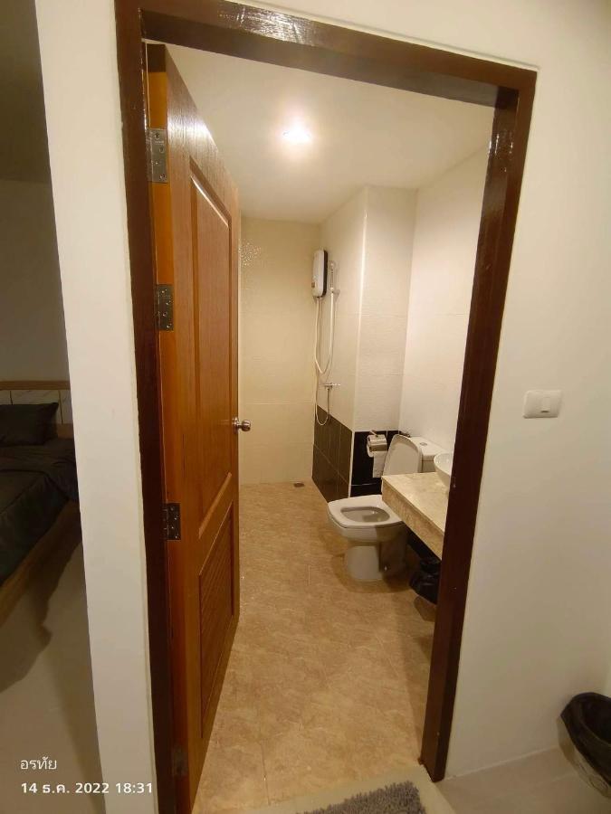 Trio Gems Condo, Pattaya Thailand ジョムティエンビーチ エクステリア 写真