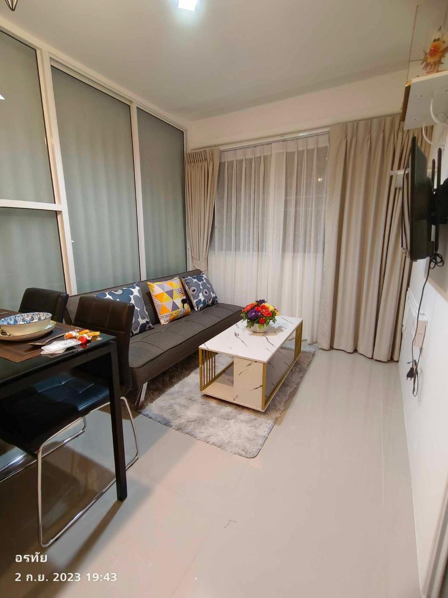 Trio Gems Condo, Pattaya Thailand ジョムティエンビーチ エクステリア 写真
