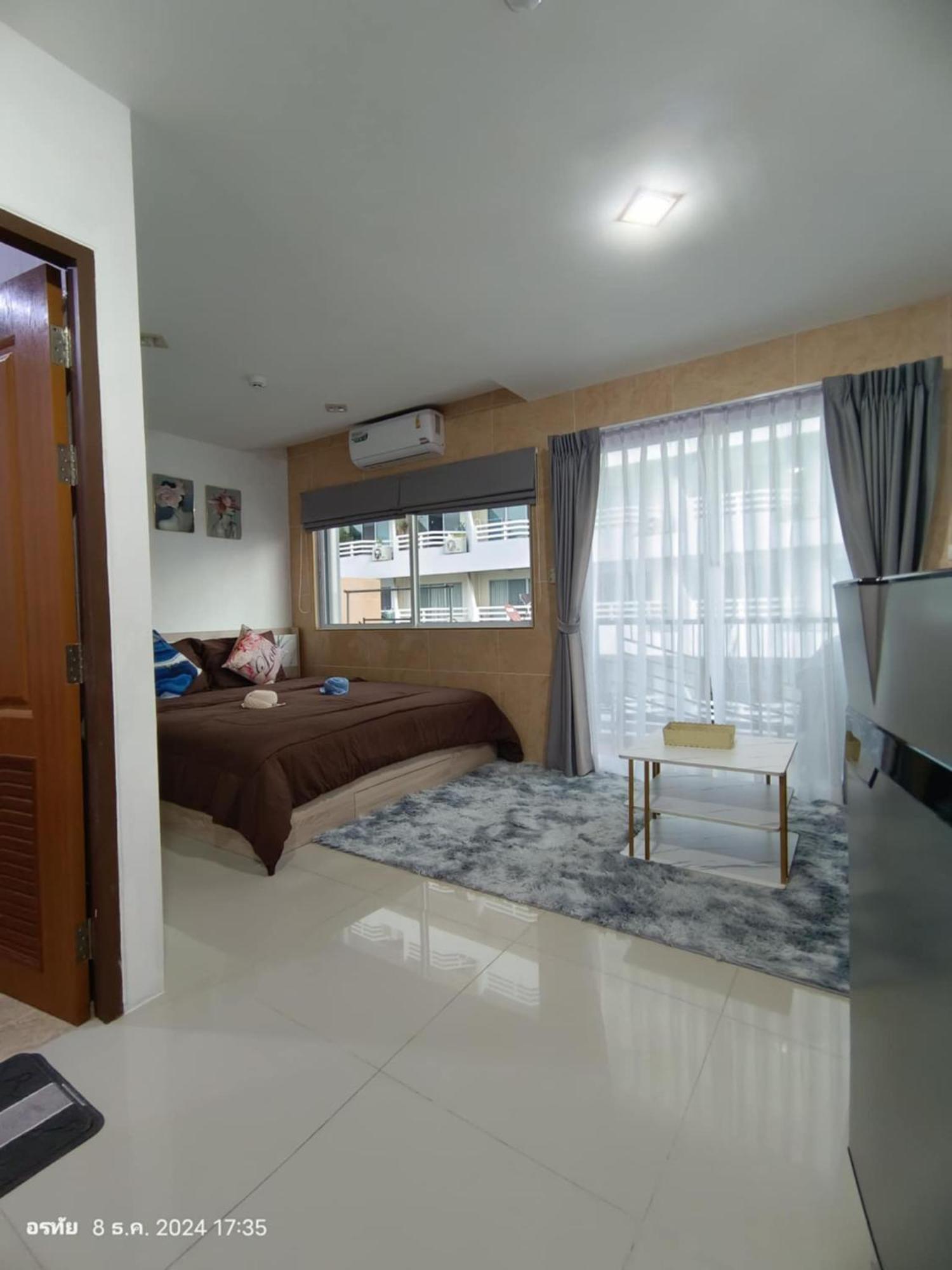 Trio Gems Condo, Pattaya Thailand ジョムティエンビーチ エクステリア 写真